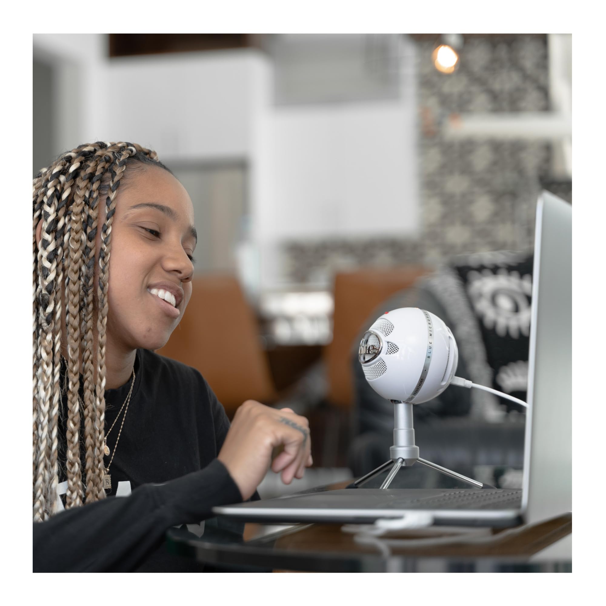Blue Microphones Snowball iCE Microphone (White) with Knox Gear